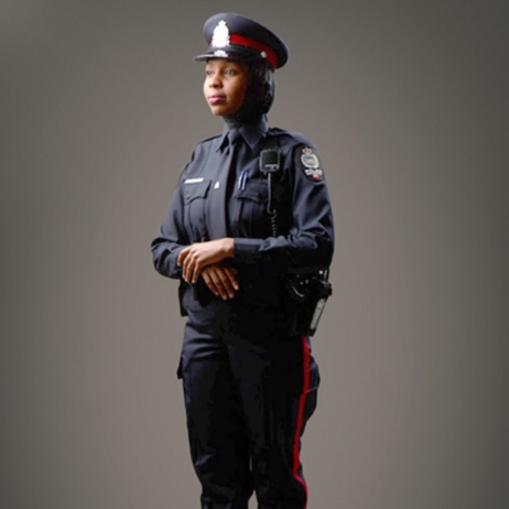 Canada-un-uniforme-special-pour-les-policieres-voilees_visuel_article2